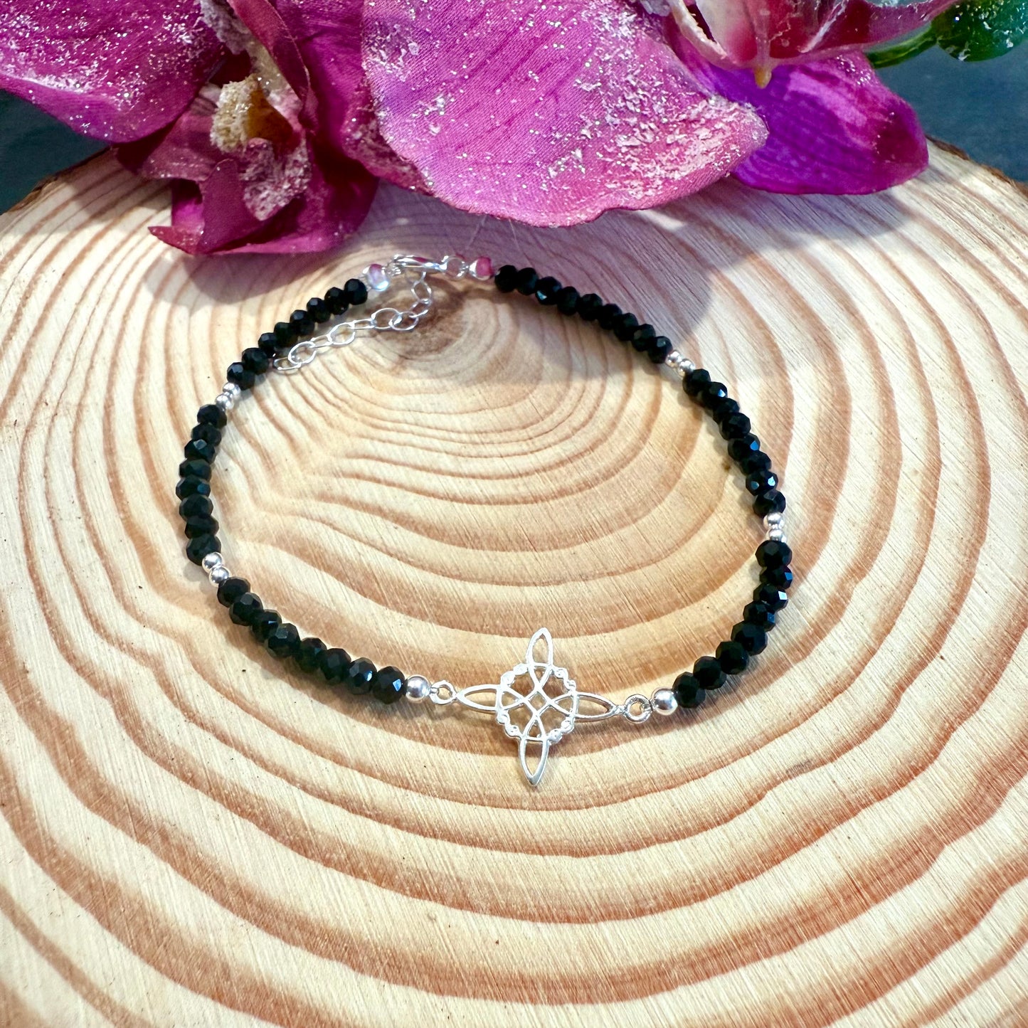 Pulsera Nudo de Bruja y Piedras Plata 925