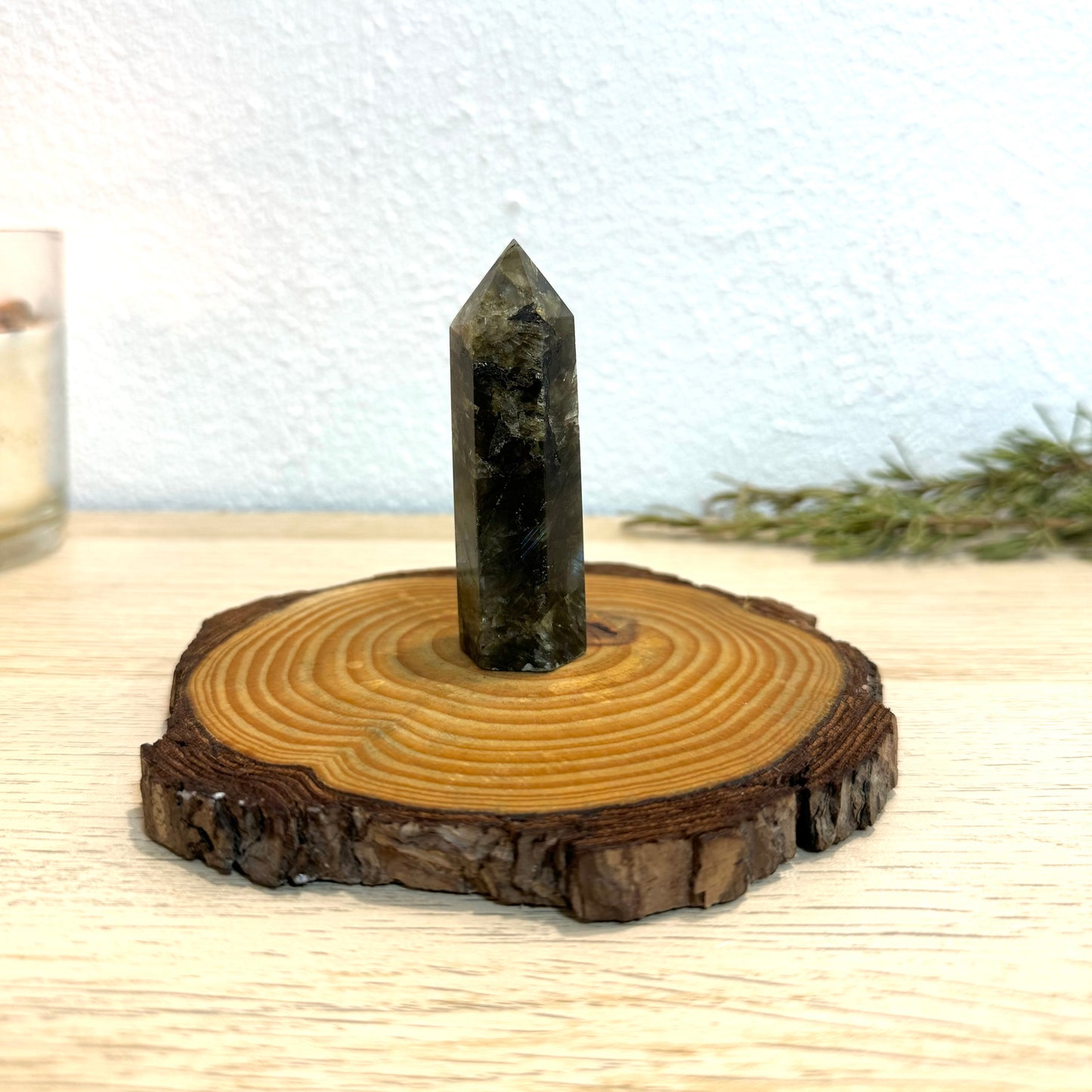 Punta de Labradorita-Intuición,Clarividencia y Protección